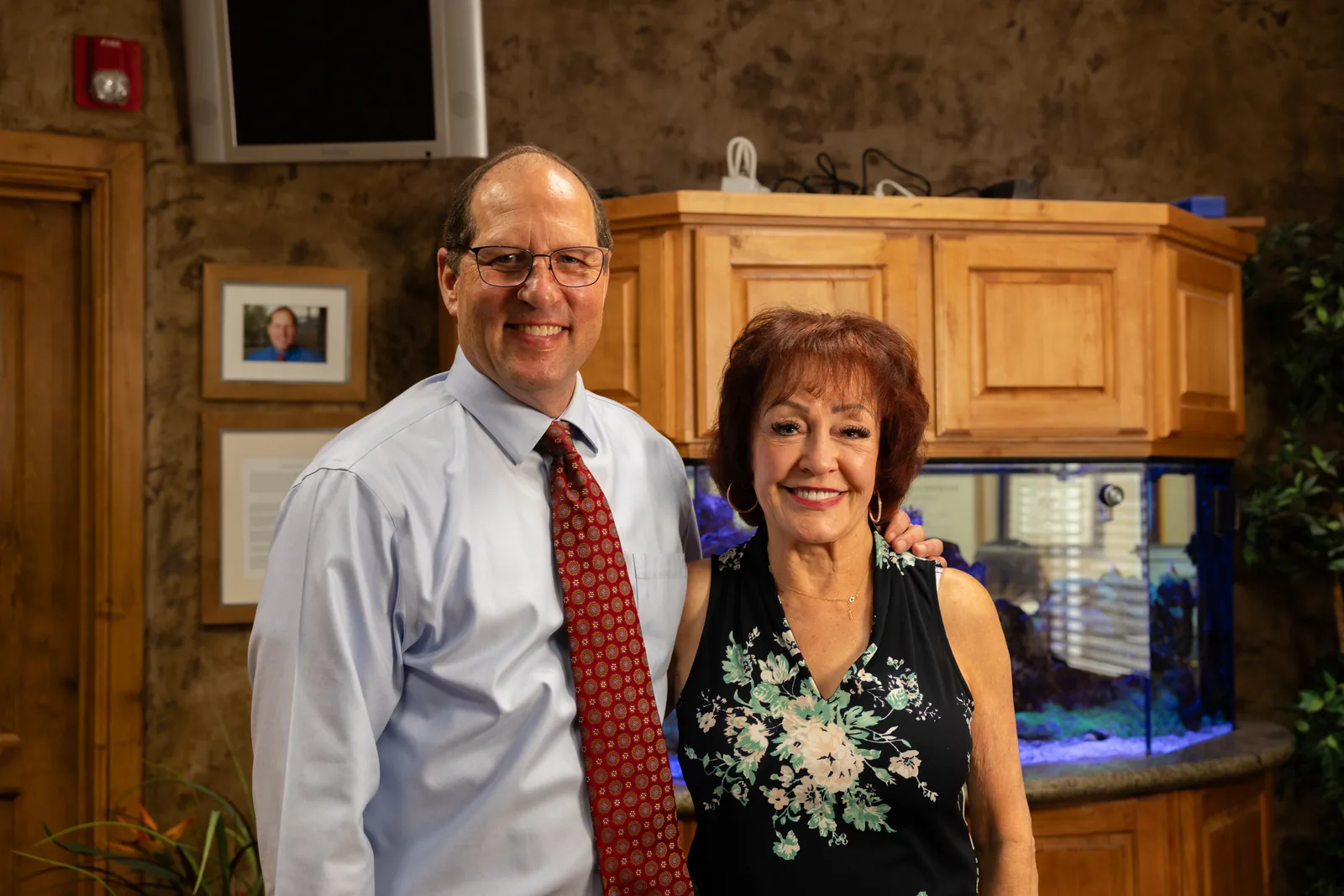 Dr. Gleave consulting with a patient at the Rod Gleave, DMD dental office in Salt Lake City, UT